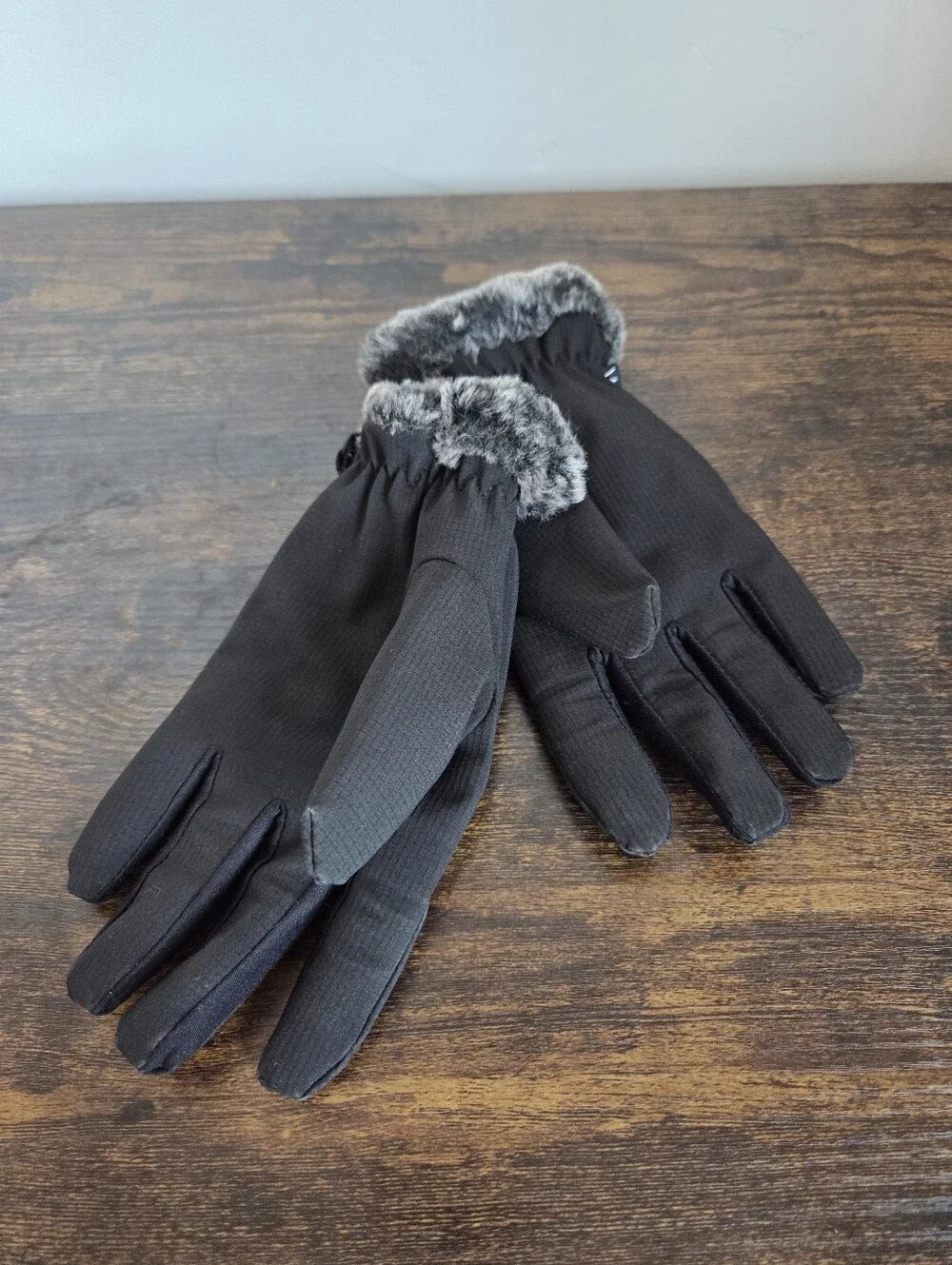 32⁰ Weatherproof Women's Winter Gloves Black Fur Trim Medium Outdoor Snow Skiing